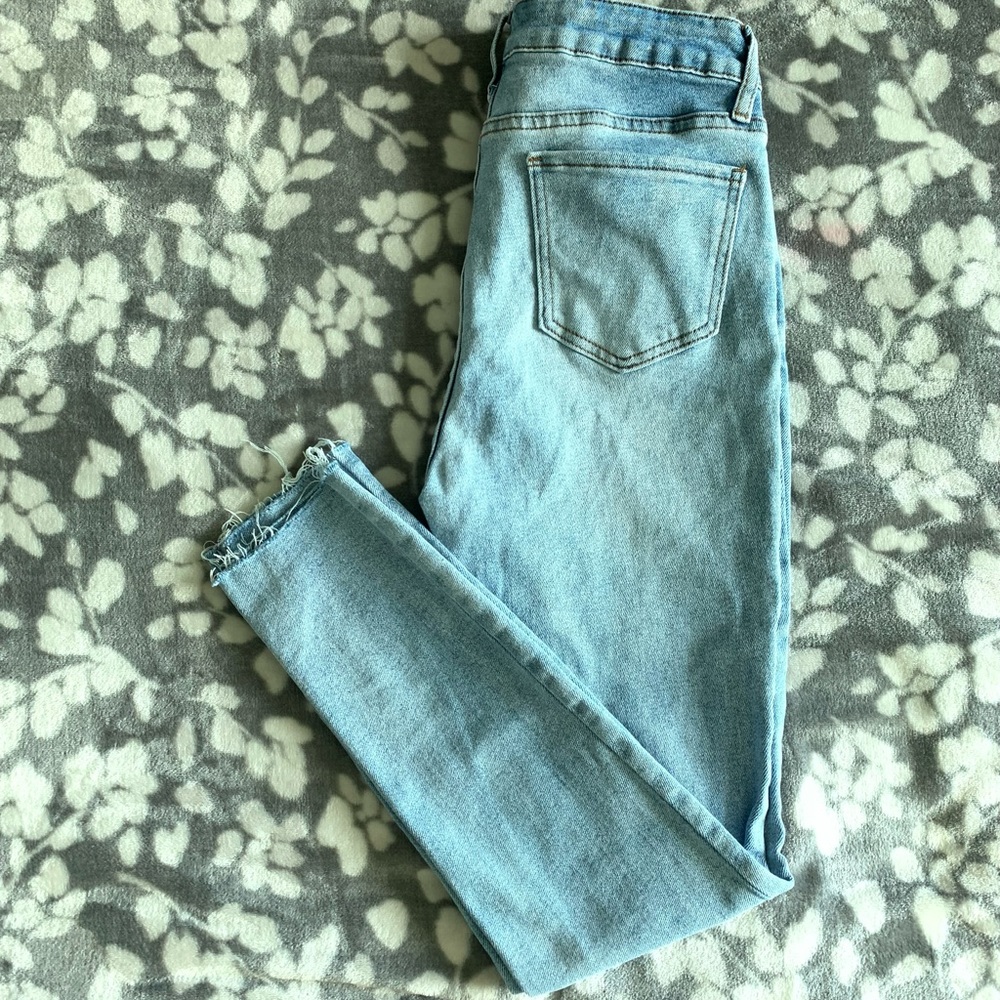 High waisted jeans, skinny ankle